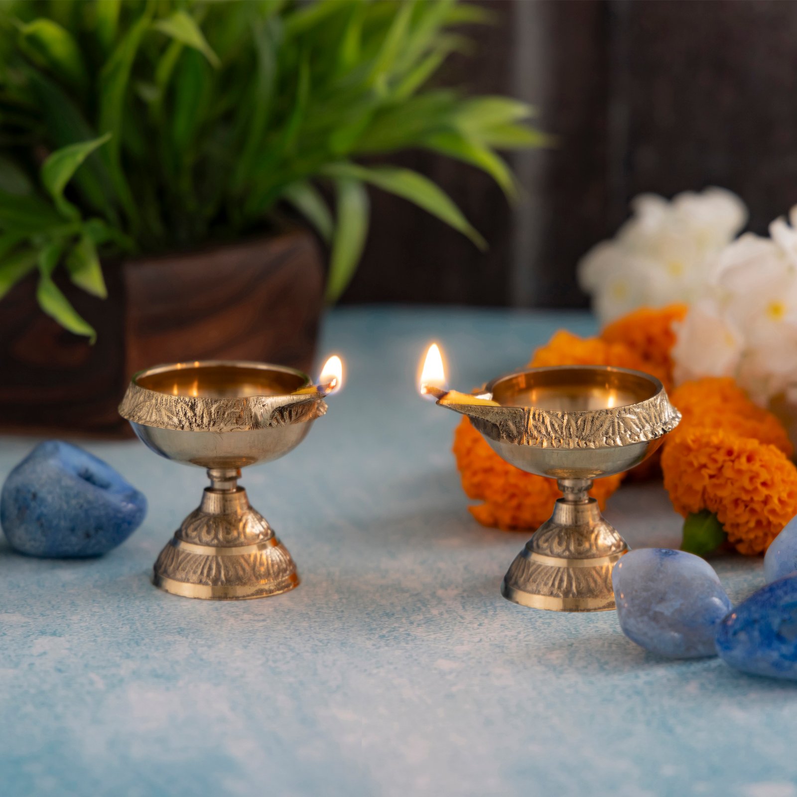 Decowill Brass Kuber Diya Medium | Diya for Pooja | Brass (Pack of 2) Table Diya Set