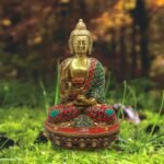 Decowill Brass Buddha Statue with Stone Work